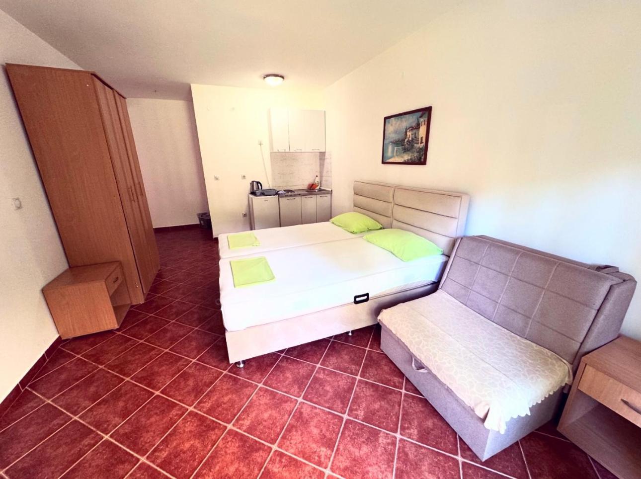 Guesthouse Mb Knezevic Budva Exterior photo
