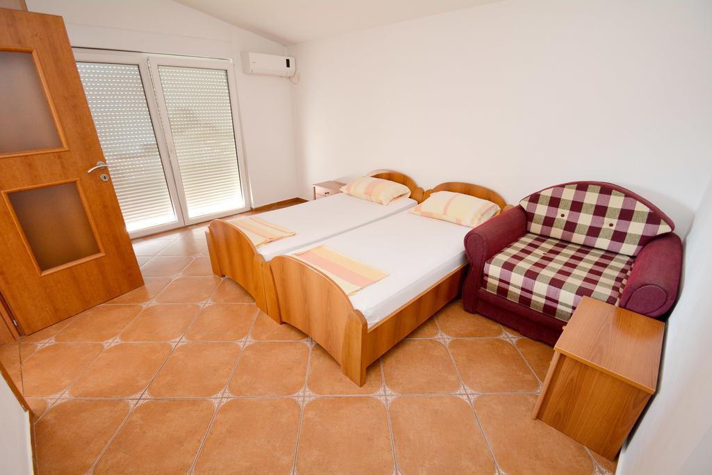 Guesthouse Mb Knezevic Budva Exterior photo